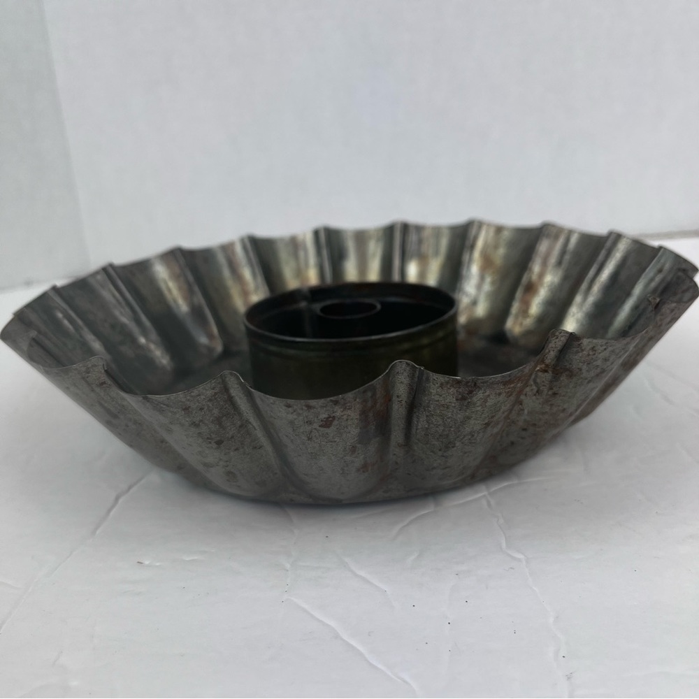 Large candle holder centerpiece- fluted metal cake mold-country/Prim/Cottagecore